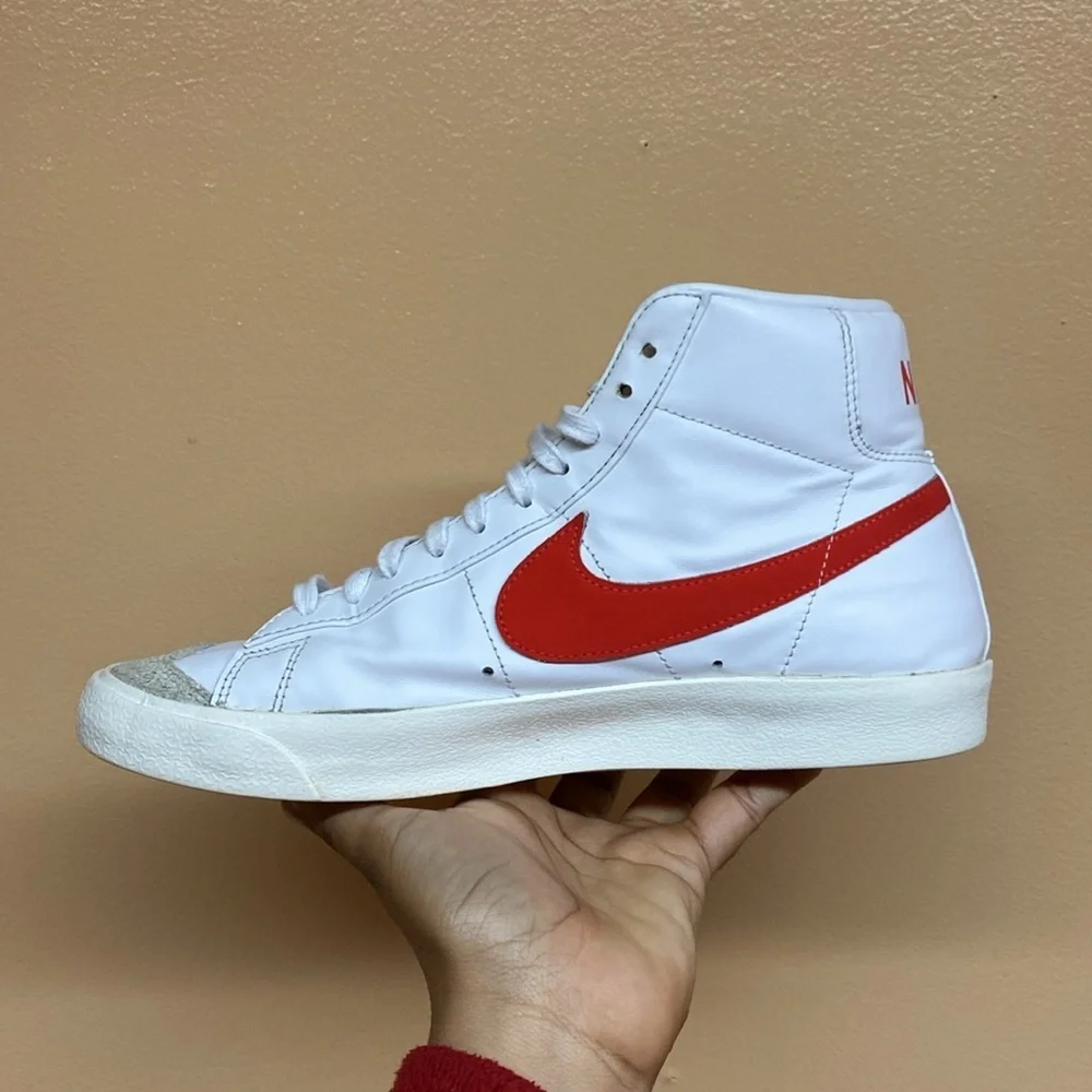 Nike Blazer Mid 77 Vintage “Habanero Red”